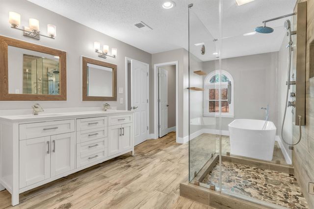 2470 N REID HOOKER RD, Eads, TN 38028