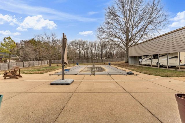 2470 N REID HOOKER RD, Eads, TN 38028