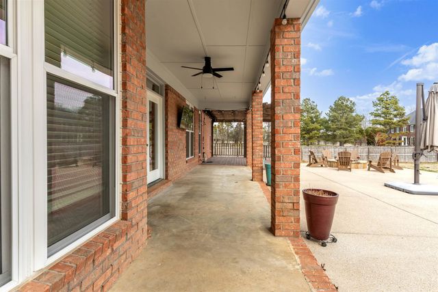 2470 N REID HOOKER RD, Eads, TN 38028