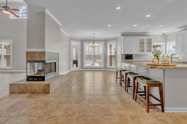 2470 N REID HOOKER RD, Eads, TN 38028