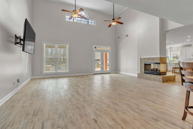 2470 N REID HOOKER RD, Eads, TN 38028