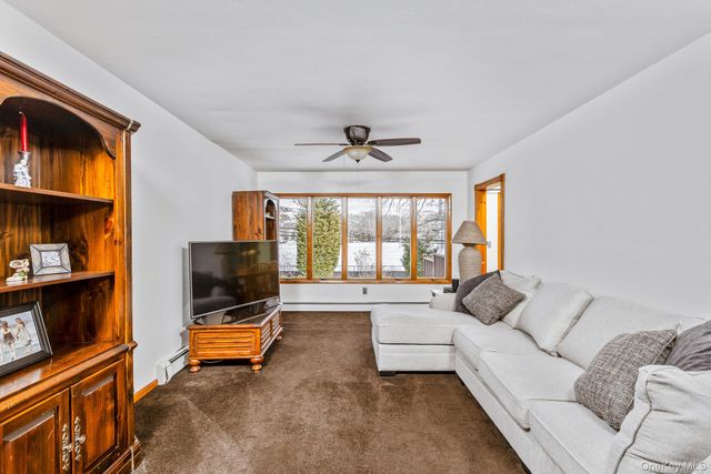 173 Fifty Acre Road S, Smithtown, NY 11787