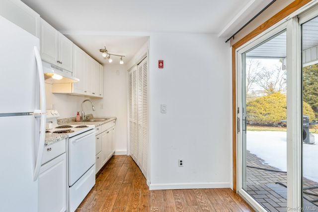 173 Fifty Acre Road S, Smithtown, NY 11787