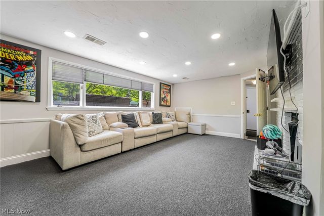 2314 Lyndway Road, Beachwood, OH 44122