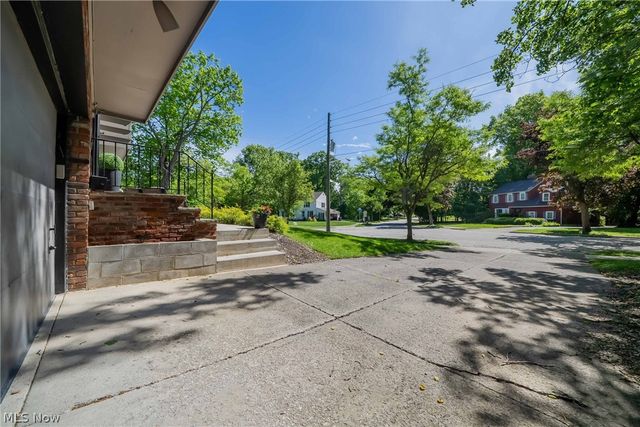 2314 Lyndway Road, Beachwood, OH 44122
