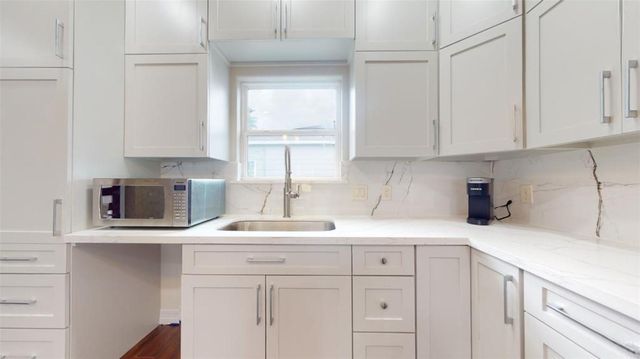 426 Middle Street, Houston, TX 77003