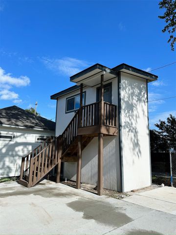426 Middle Street, Houston, TX 77003