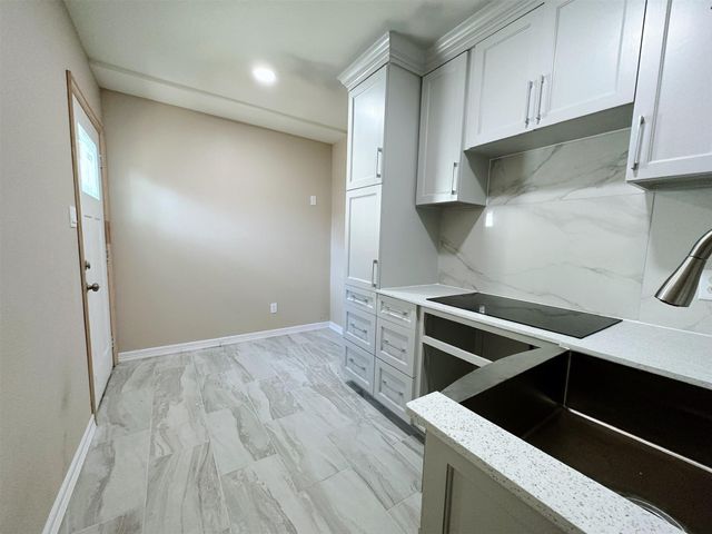 426 Middle Street, Houston, TX 77003