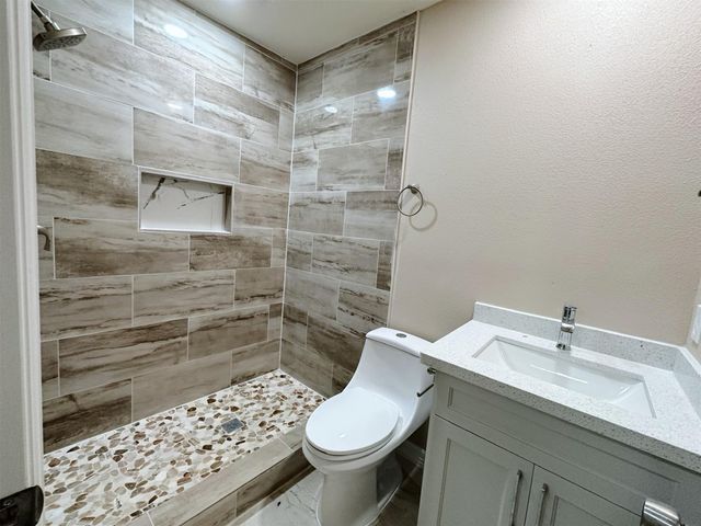 426 Middle Street, Houston, TX 77003