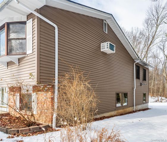 32 Elizabeth Drive, Hopewell Junction, NY 12533