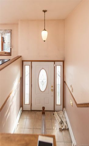 32 Elizabeth Drive, Hopewell Junction, NY 12533