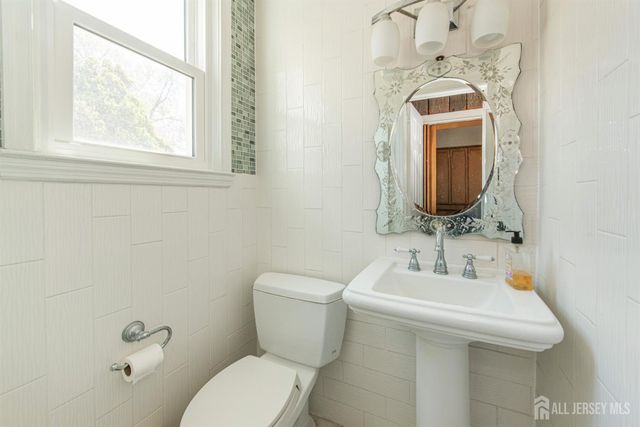 136 W 56th Street, Bayonne, NJ 07002
