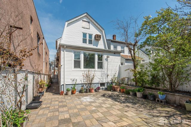 136 W 56th Street, Bayonne, NJ 07002