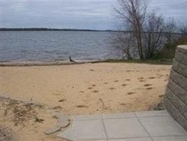 1727 W 19th Avenue, Arkdale, WI 54613