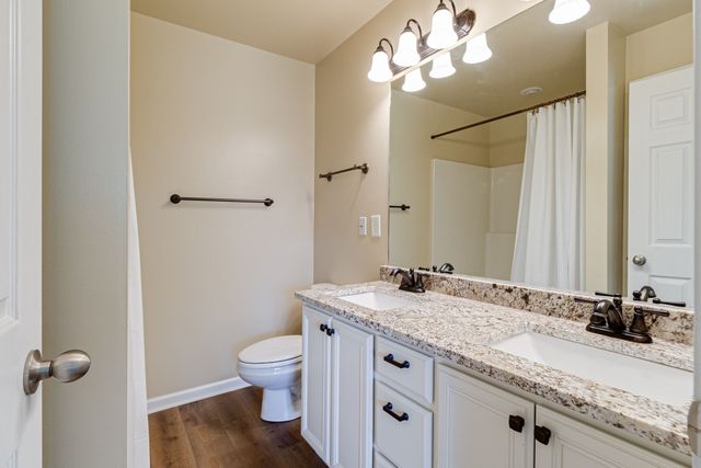 2057 Red Jacket Trce, Spring Hill, TN 37174