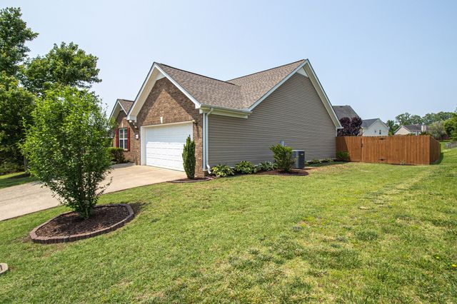 2057 Red Jacket Trce, Spring Hill, TN 37174