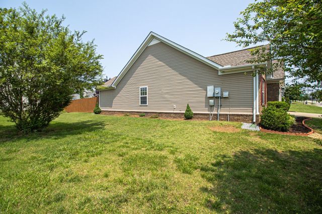 2057 Red Jacket Trce, Spring Hill, TN 37174