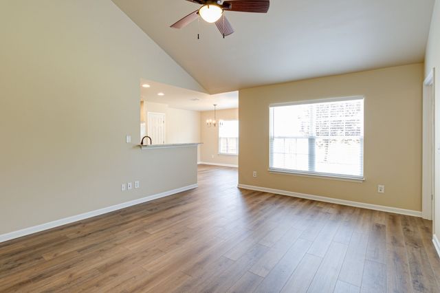 2057 Red Jacket Trce, Spring Hill, TN 37174