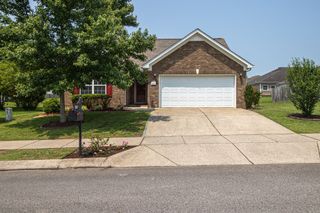 2057 Red Jacket Trce, Spring Hill, TN 37174