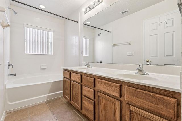 8613 LEELAND ARCHER BOULEVARD, Orlando, FL 32836