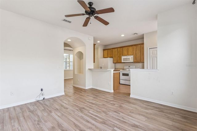 8613 LEELAND ARCHER BOULEVARD, Orlando, FL 32836