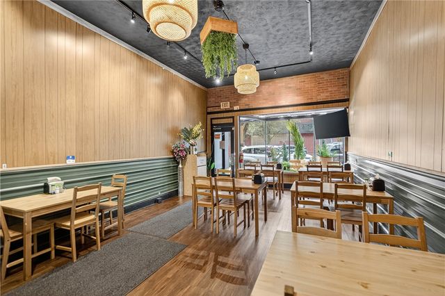 410 S Main St, West End, PA 15220