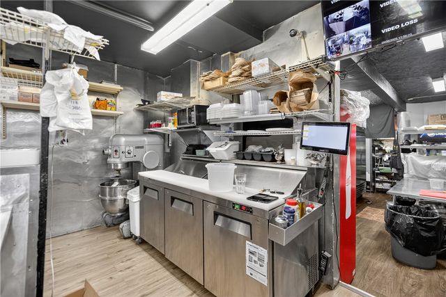 410 S Main St, West End, PA 15220