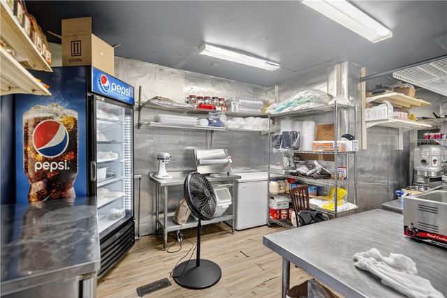 410 S Main St, West End, PA 15220