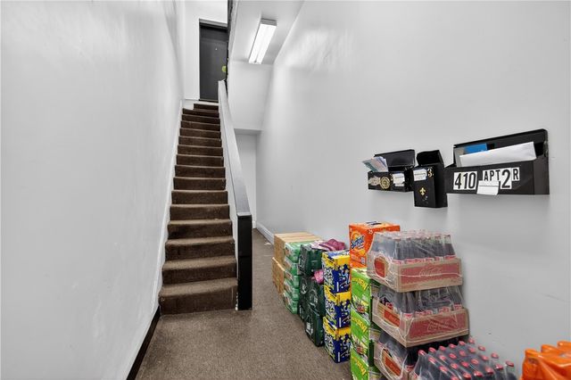 410 S Main St, West End, PA 15220