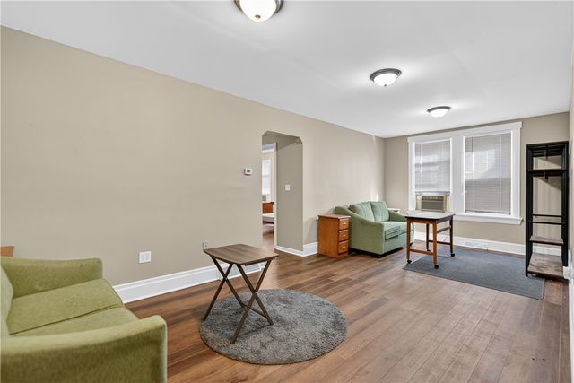 410 S Main St, West End, PA 15220