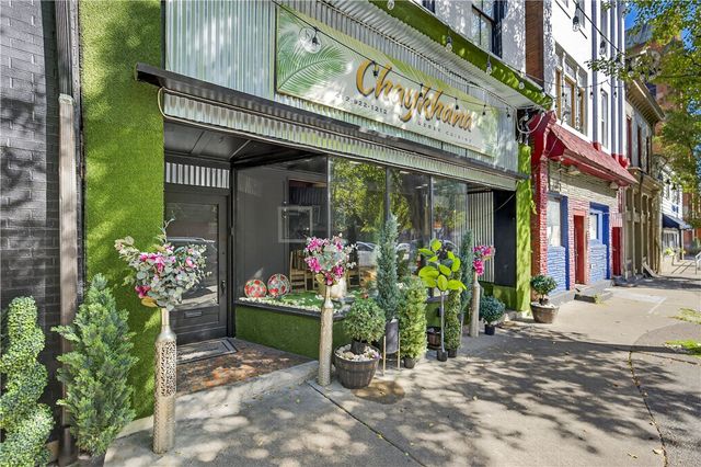 410 S Main St, West End, PA 15220