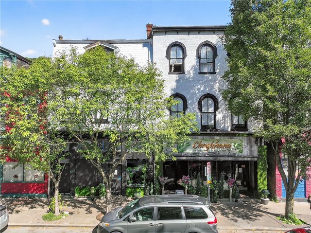 410 S Main St, West End, PA 15220