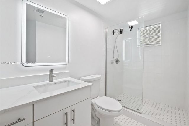 17145 N Bay Road 4303, Sunny Isles Beach, FL 33160