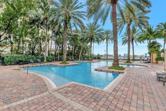 17145 N Bay Road 4303, Sunny Isles Beach, FL 33160