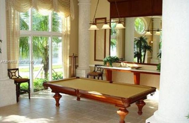 17145 N Bay Road 4303, Sunny Isles Beach, FL 33160