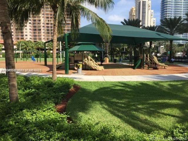 17145 N Bay Road 4303, Sunny Isles Beach, FL 33160