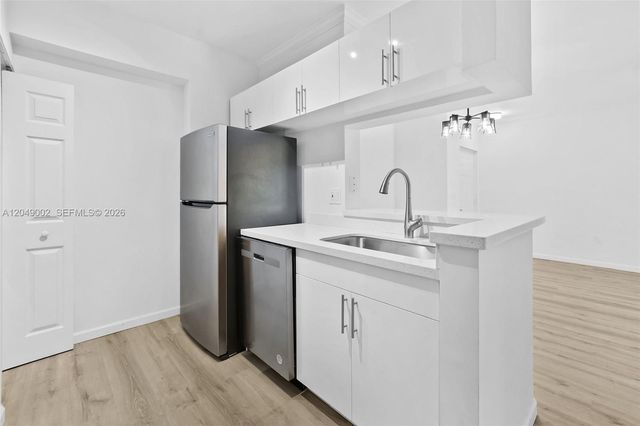 17145 N Bay Road 4303, Sunny Isles Beach, FL 33160
