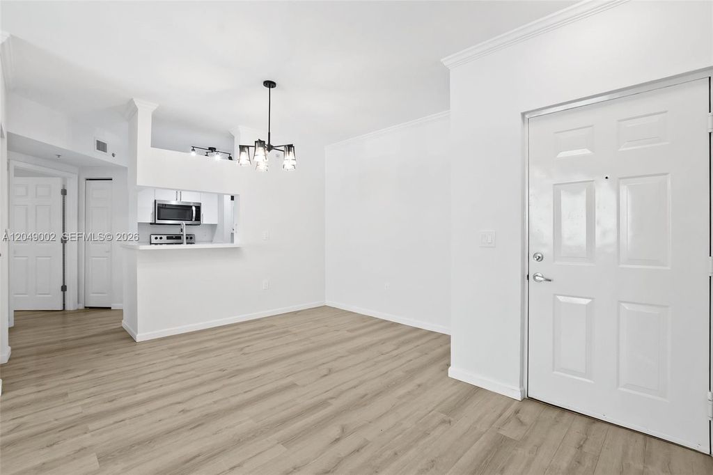 17145 N Bay Road 4303, Sunny Isles Beach, FL 33160
