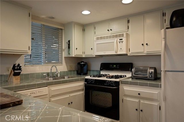 831 Nadelhorn, Lake Arrowhead, CA 92352