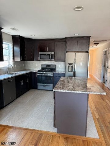 504 Madison Ave, Elizabeth City, NJ 07201