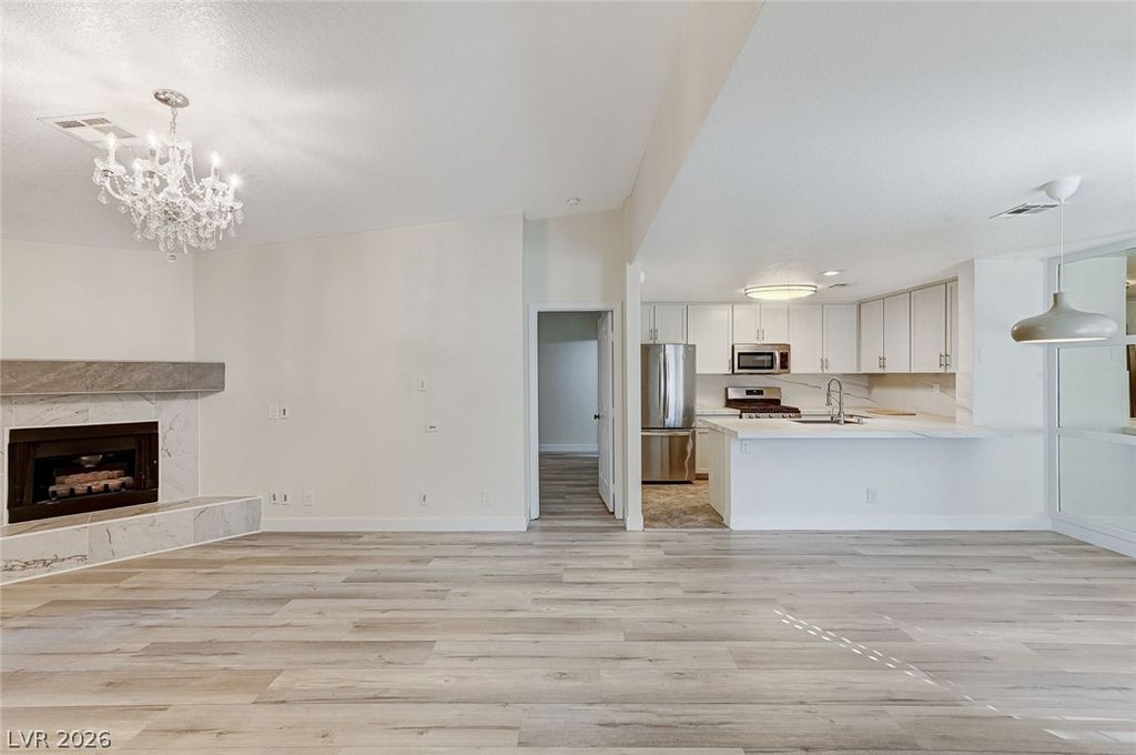 2633 South Durango Drive 201, Las Vegas, NV 89117 — photo 5