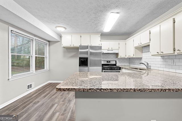 96 Poplar Road, Newnan, GA 30263