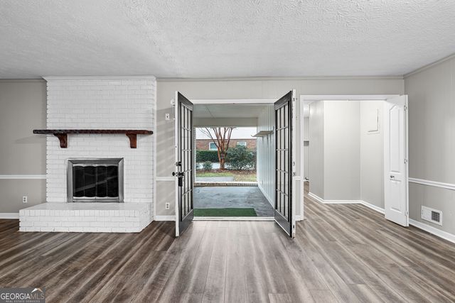 96 Poplar Road, Newnan, GA 30263