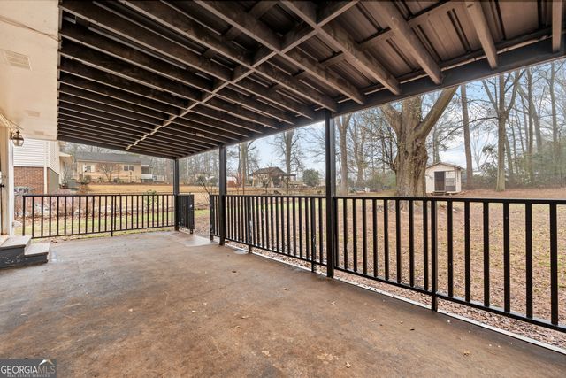 96 Poplar Road, Newnan, GA 30263