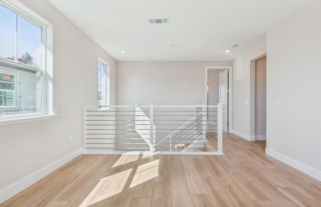 1390 Romey Dr, Lincoln, CA 95648