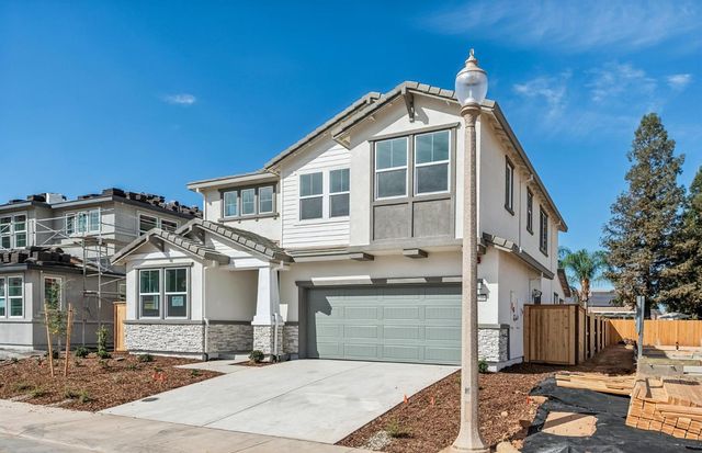 1390 Romey Dr, Lincoln, CA 95648