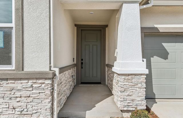 1390 Romey Dr, Lincoln, CA 95648