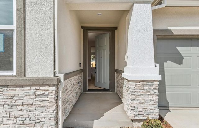 1390 Romey Dr, Lincoln, CA 95648