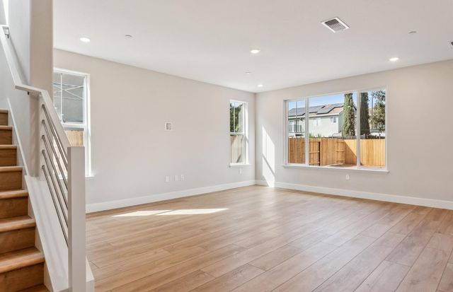 1390 Romey Dr, Lincoln, CA 95648
