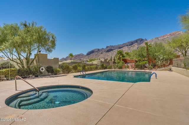 6255 N Camino Pimeria Alta Apt 15, Tucson, AZ 85718